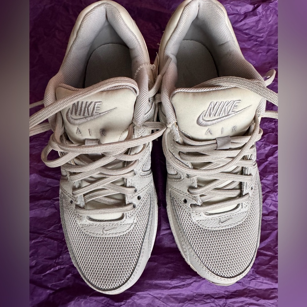 Nike Air Max Command size 6.5